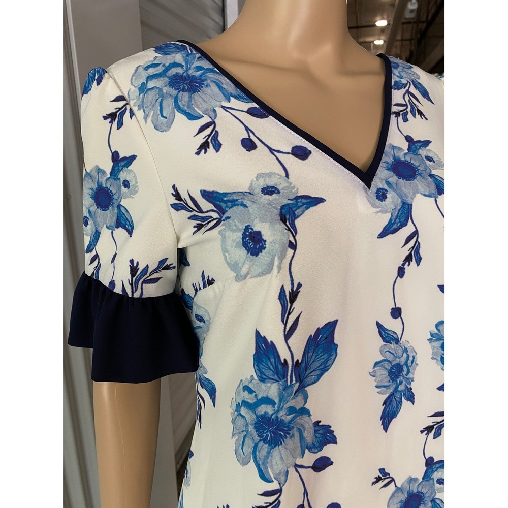 Camilyn Beth Spring Floral Mini Dress White Blue Ruffle Sleeve V Neck  Size 6 M - Picture 3 of 9